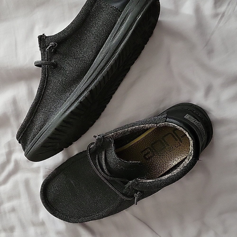 Boys shoes